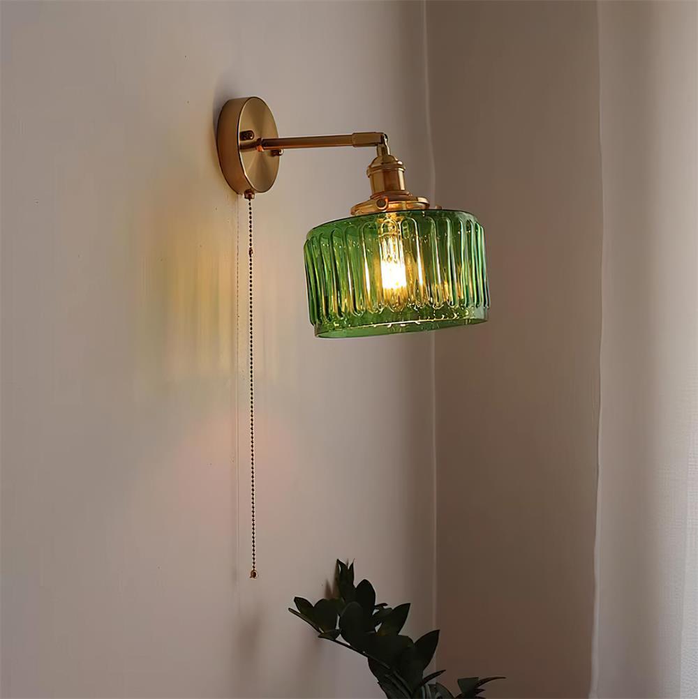 Rilo wandlamp messing met groen/helder glazen kap en trekkoord