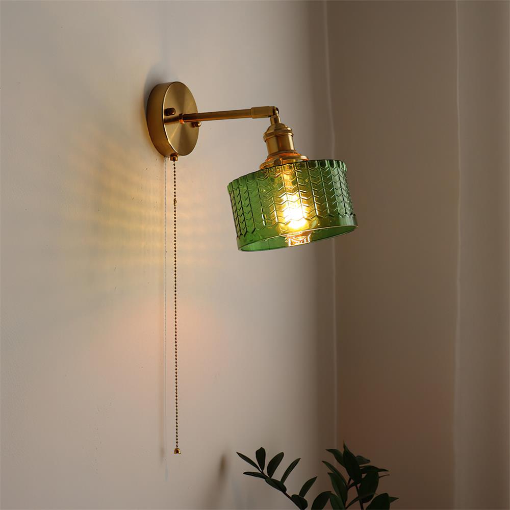 Rilo wandlamp messing met groen/helder glazen kap en trekkoord