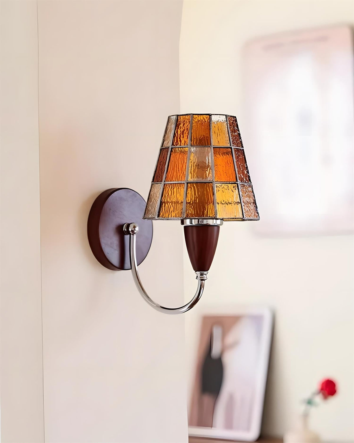 Ambrielle wandlamp met amberkleurige kap