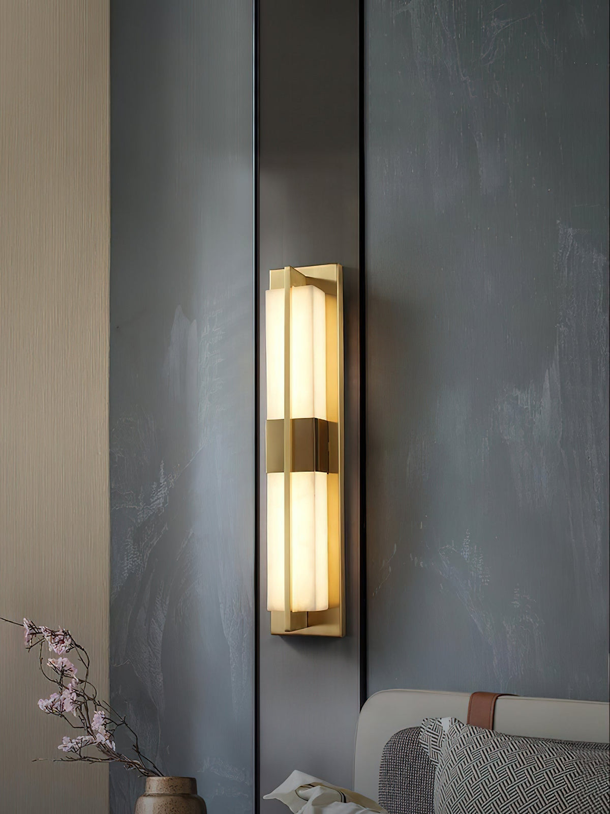 Renanine wandlamp met afwerking