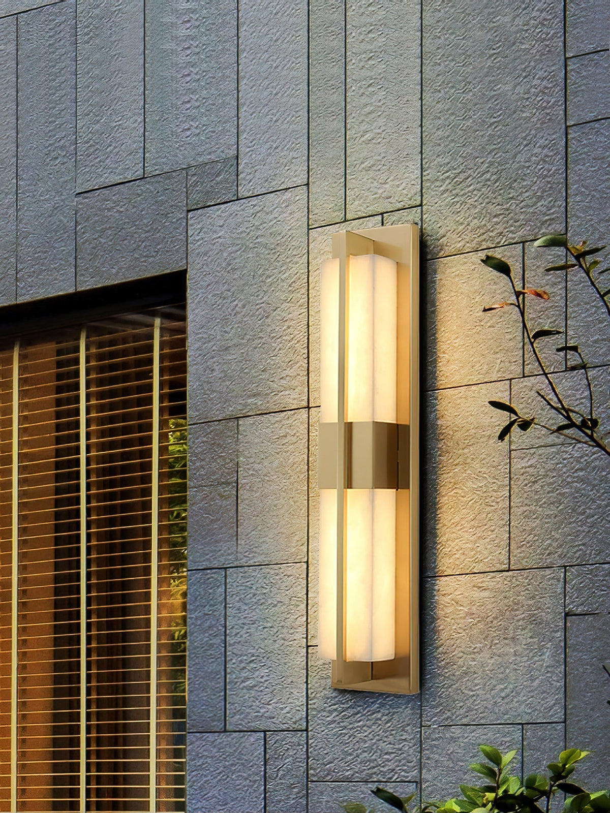 Renanine wandlamp met afwerking