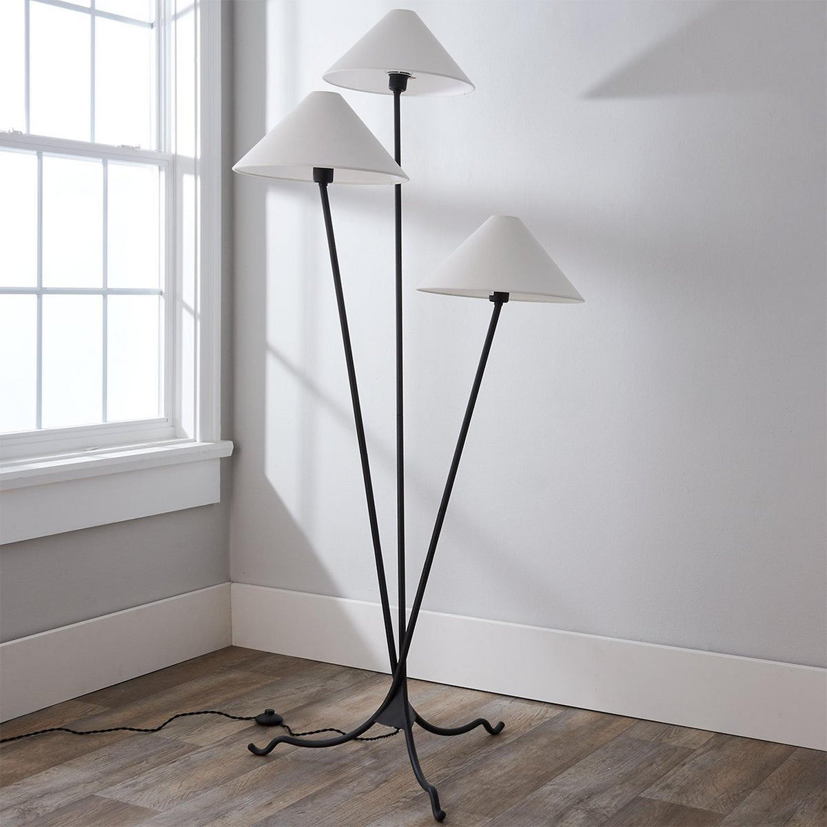 Cypress vloerlamp