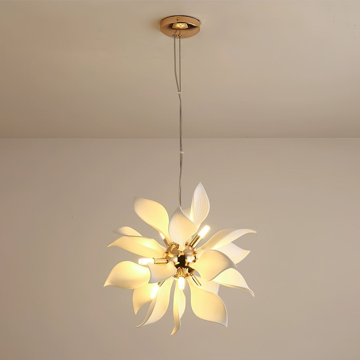 Avir hanglamp met keramische bloemblaadjes