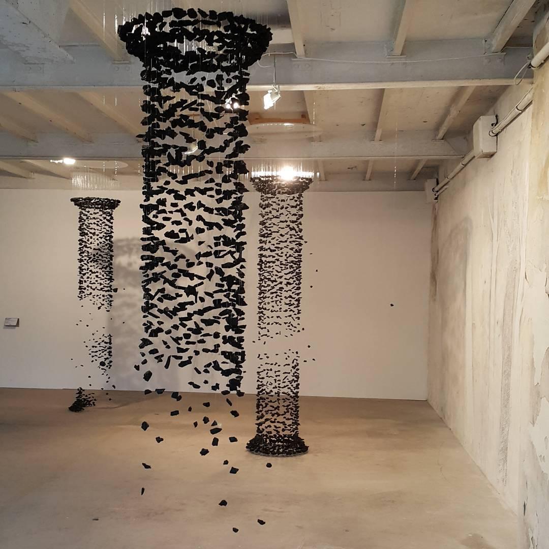 Vaelior Postmodern luxe Zwarte Steen Kroonluchter