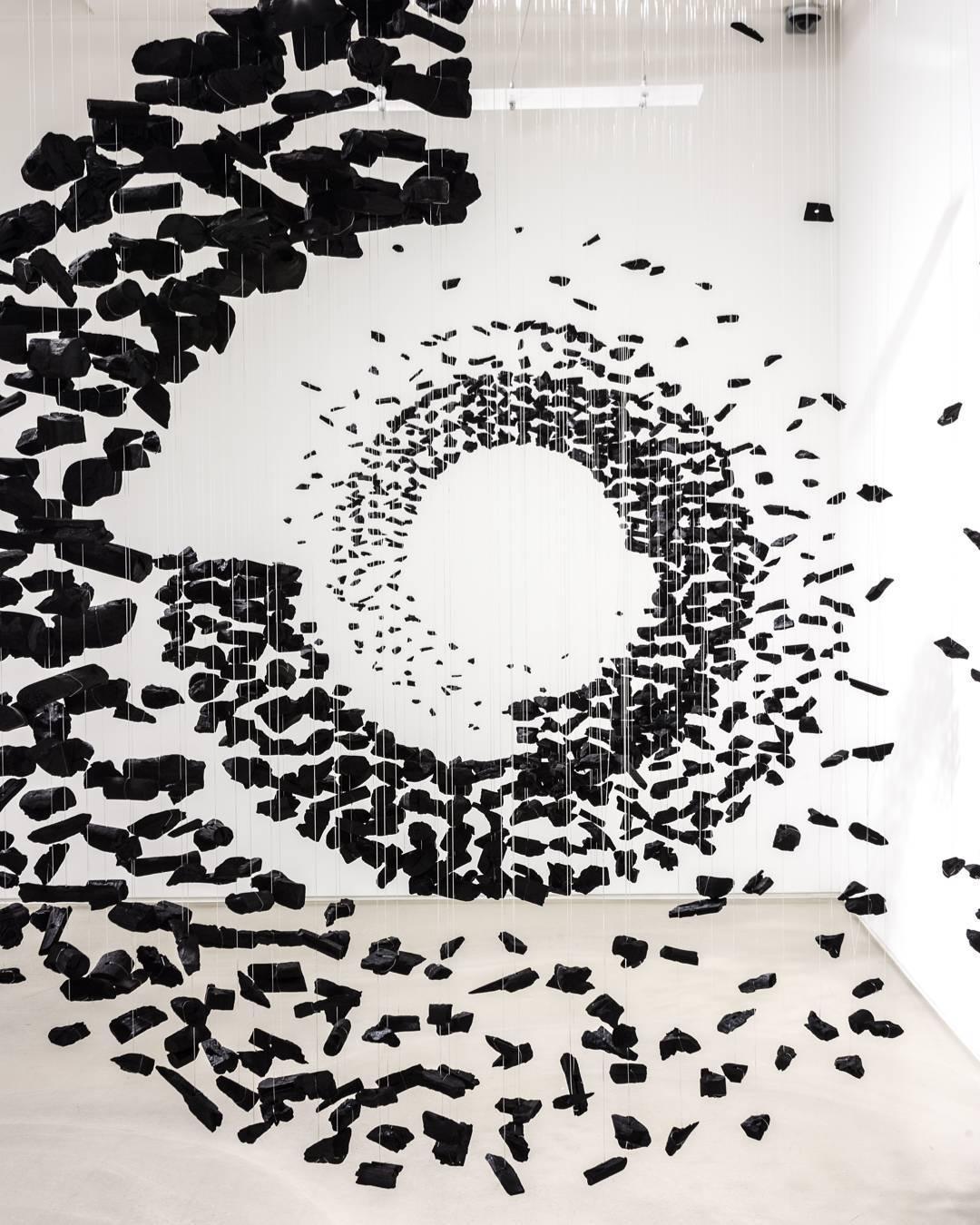 Marinelle Koolsteensculpturale Kroonluchter met Letter M tot R
