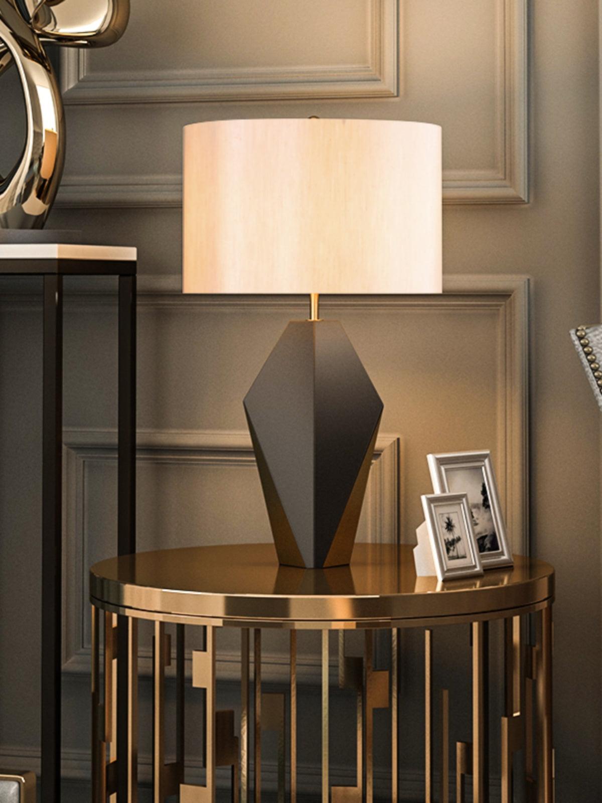 Prism Moderne tafellamp van stof