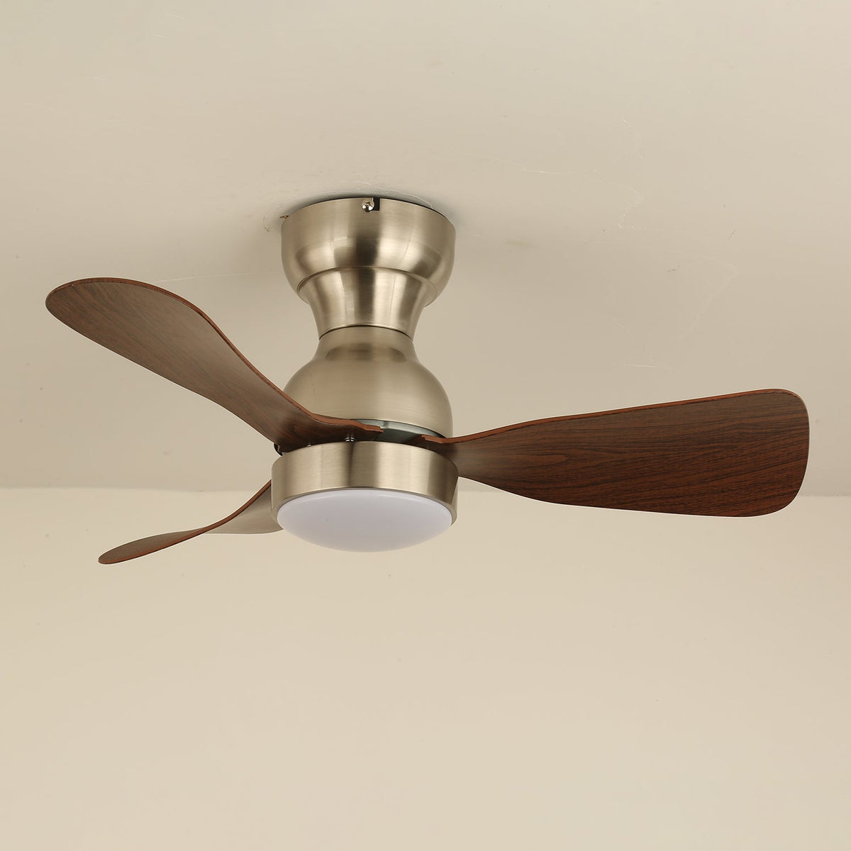 Aurdorus Moderne plafondventilator met verlichting van walnoothout