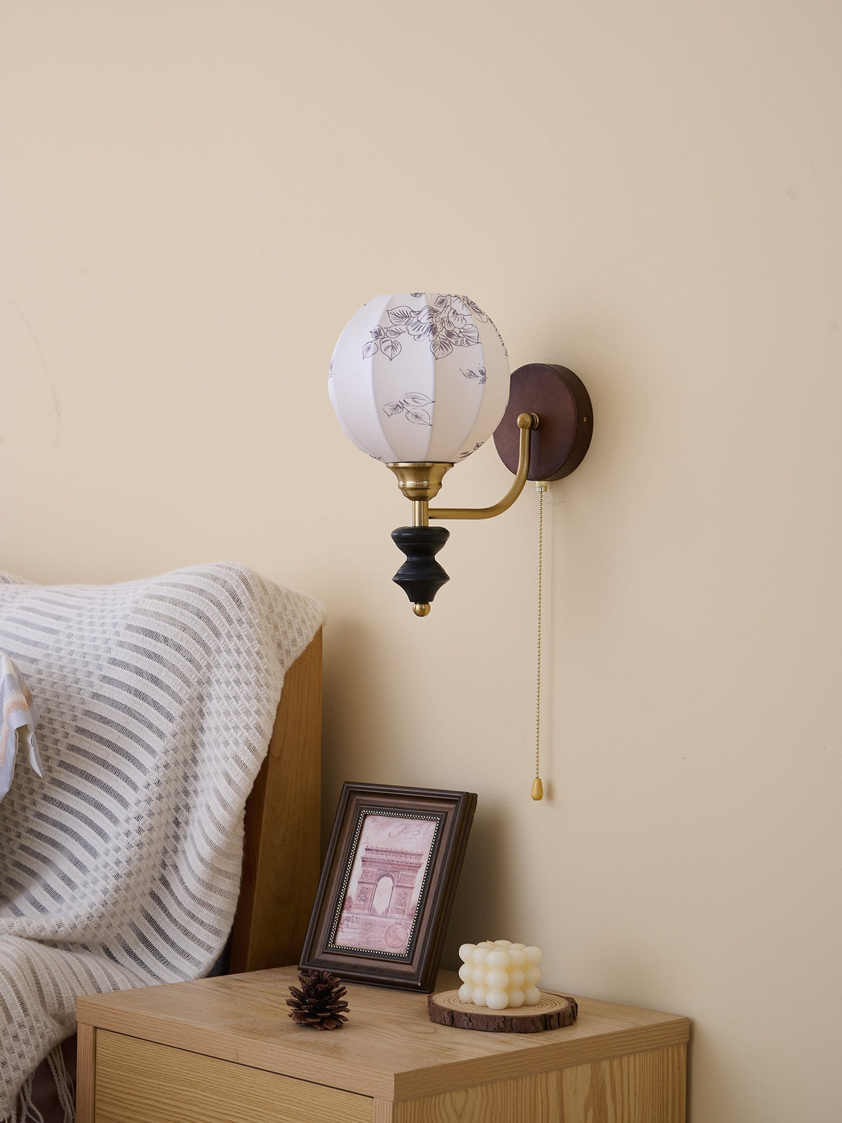 Eshae Premium Noordse kunst wandlamp met stoffen kap en hout