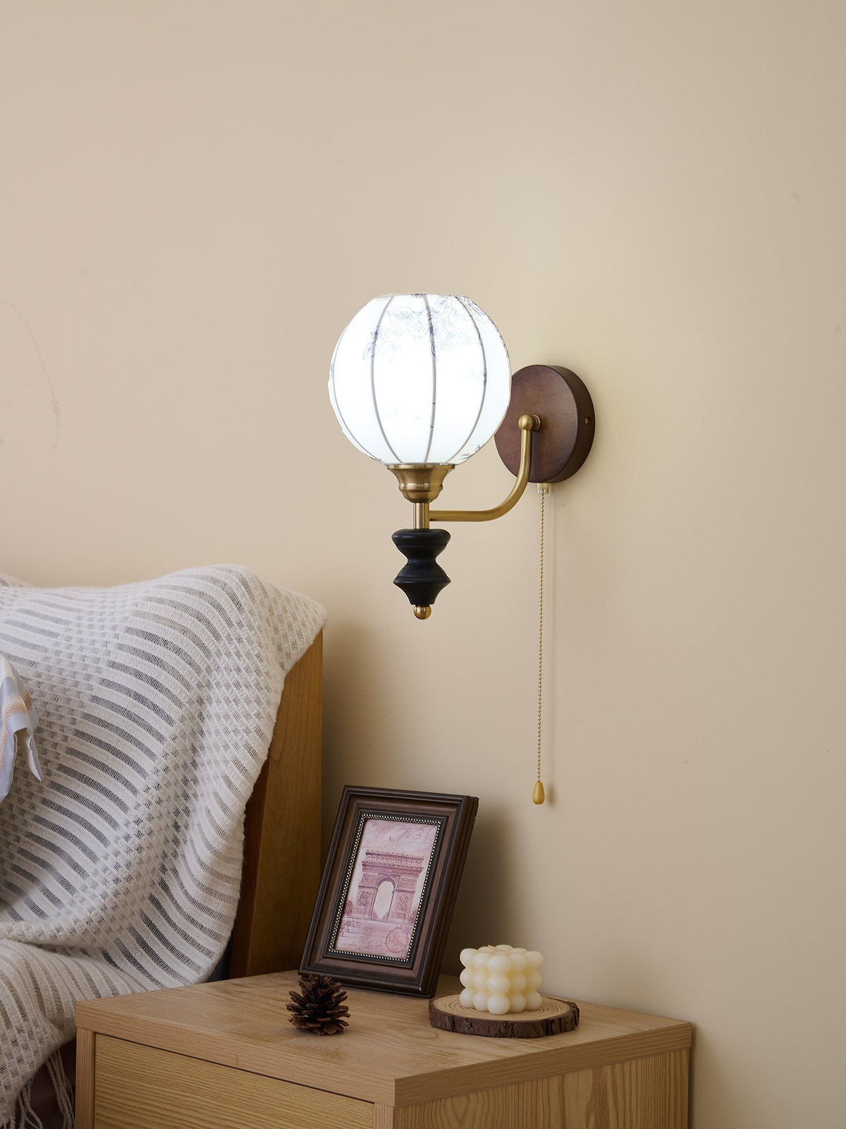 Eshae Premium Noordse kunst wandlamp met stoffen kap en hout