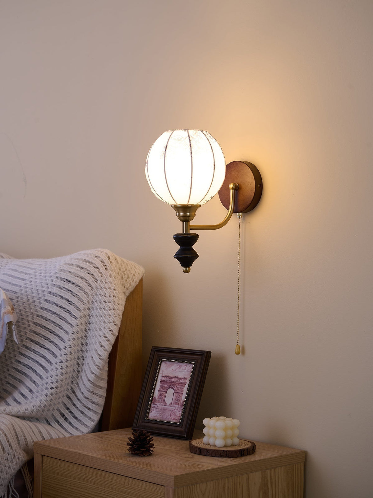 Eshae Premium Noordse kunst wandlamp met stoffen kap en hout