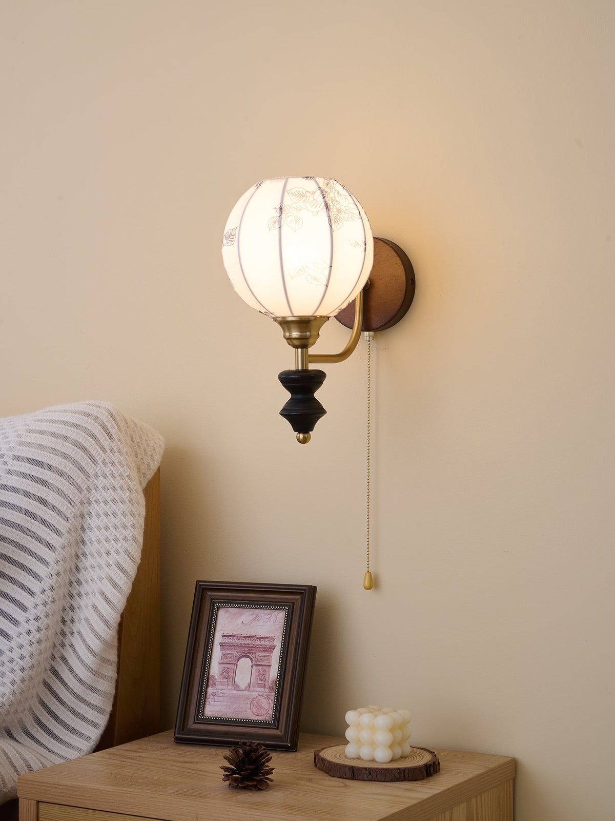 Eshae Premium Noordse kunst wandlamp met stoffen kap en hout