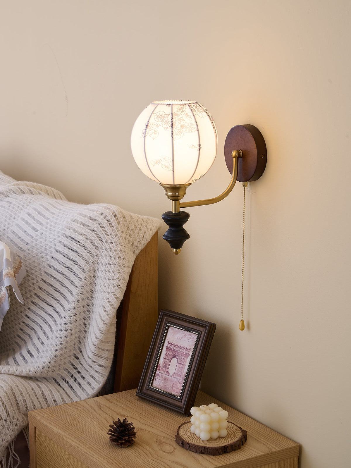 Eshae Premium Noordse kunst wandlamp met stoffen kap en hout