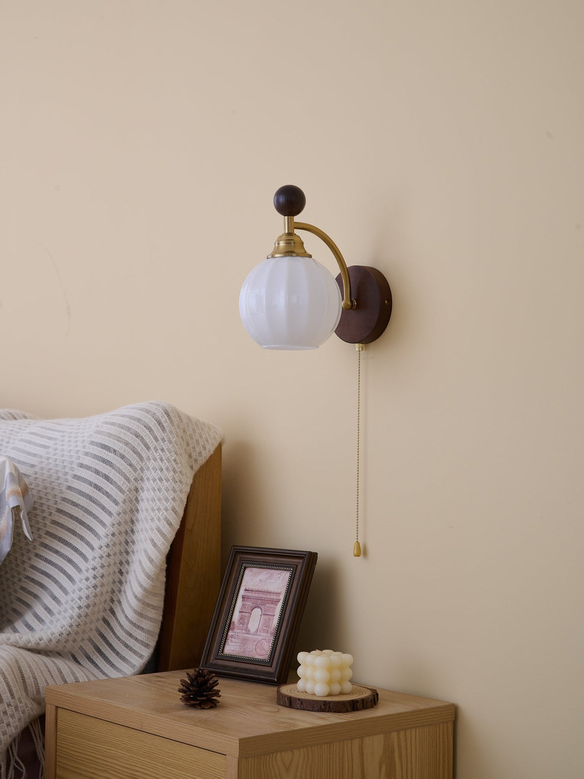 Eshae Premium Noordse kunst wandlamp met stoffen kap en hout
