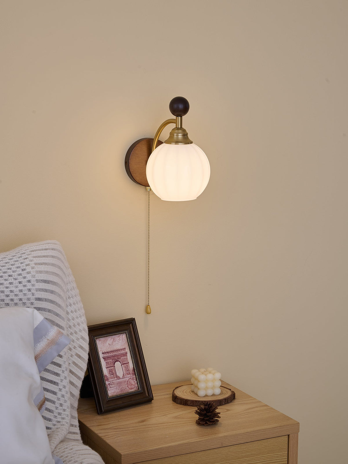 Eshae Premium Noordse kunst wandlamp met stoffen kap en hout