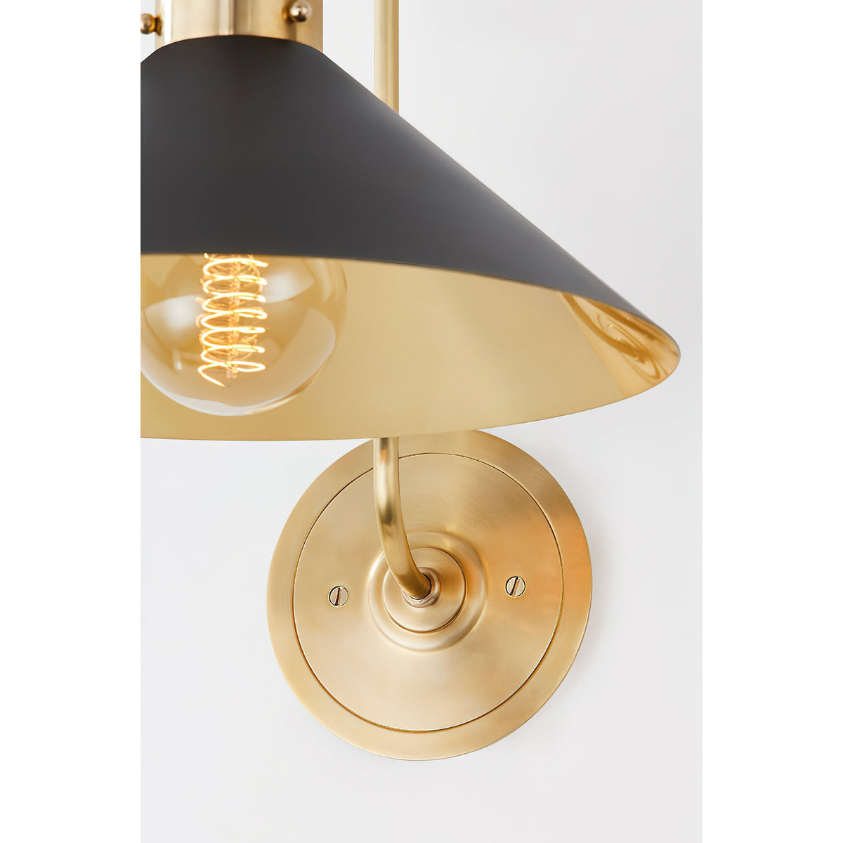Soliaria messing wandlamp