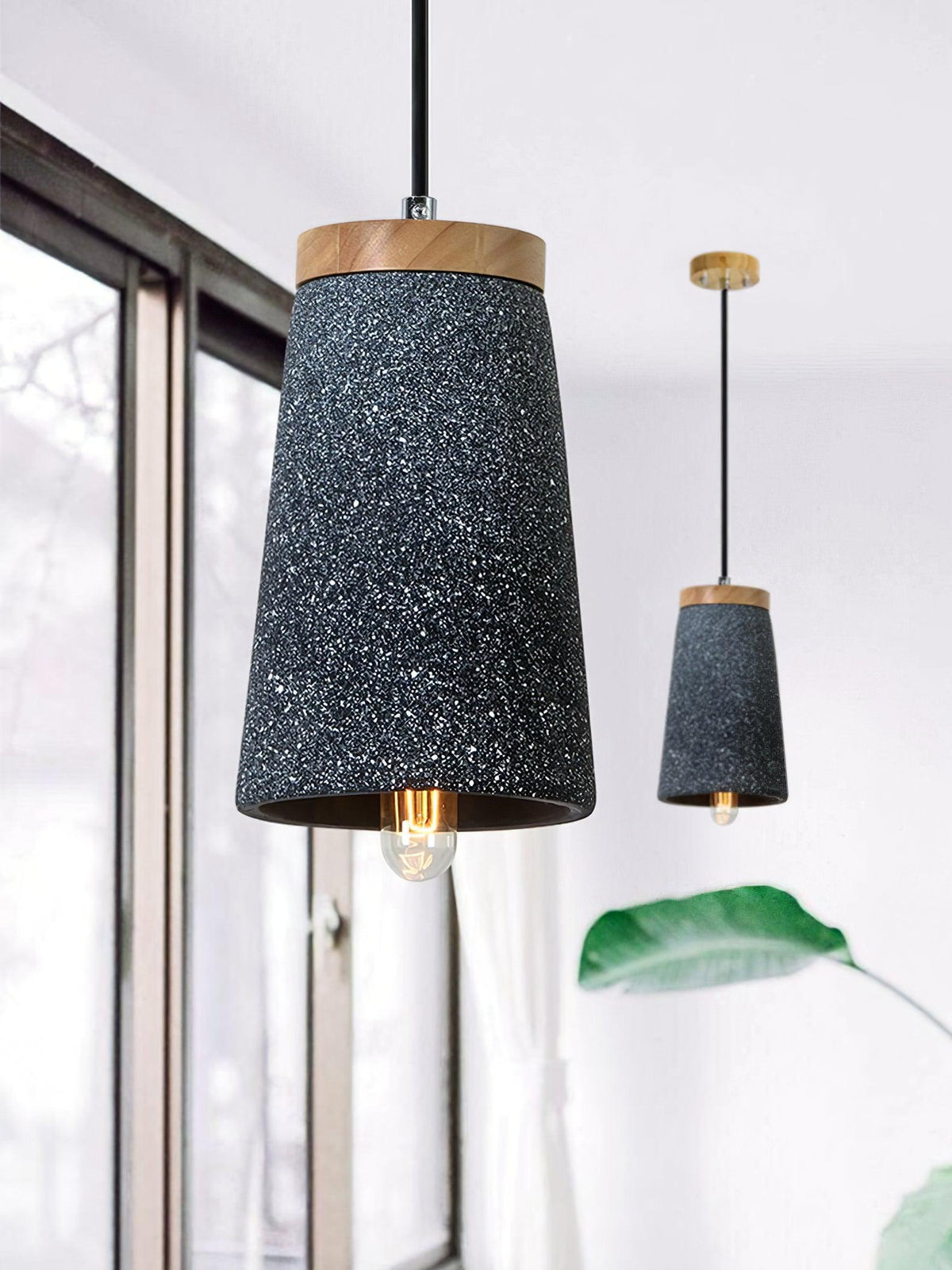 Sylinelia hanglamp van cement en hout