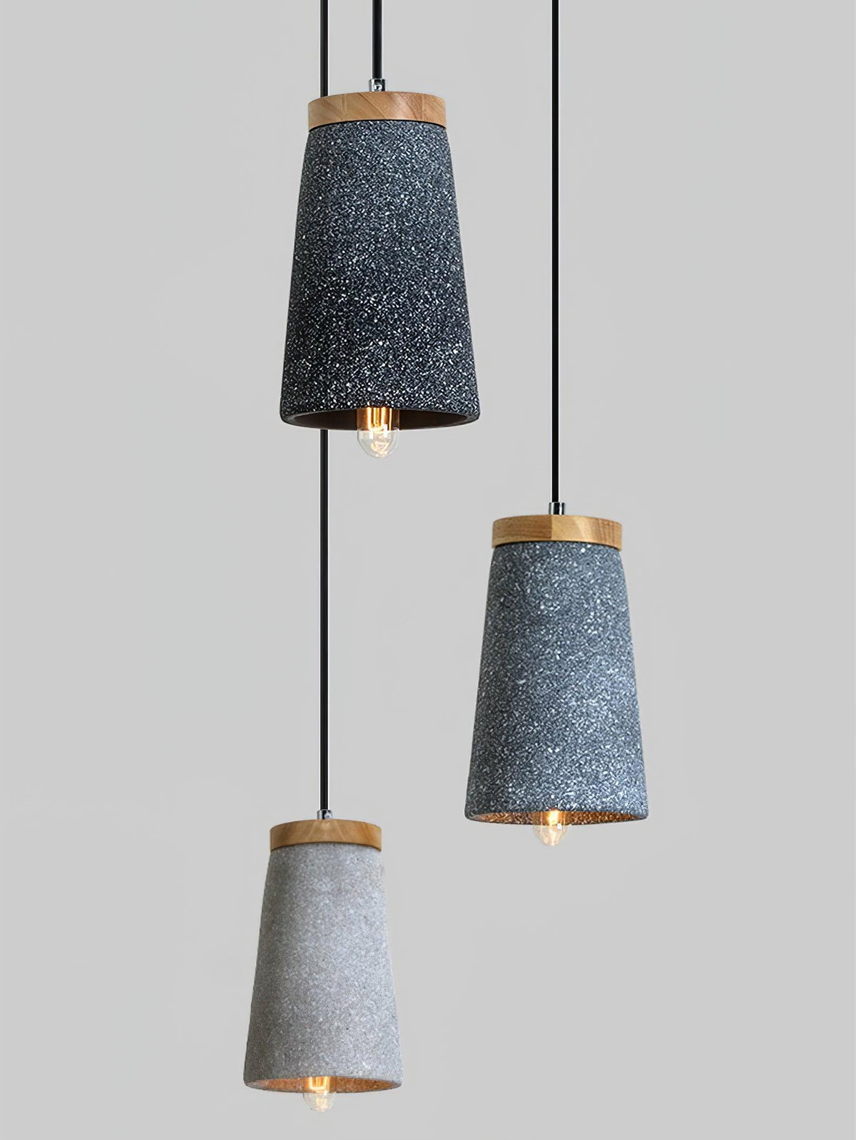 Sylinelia hanglamp van cement en hout