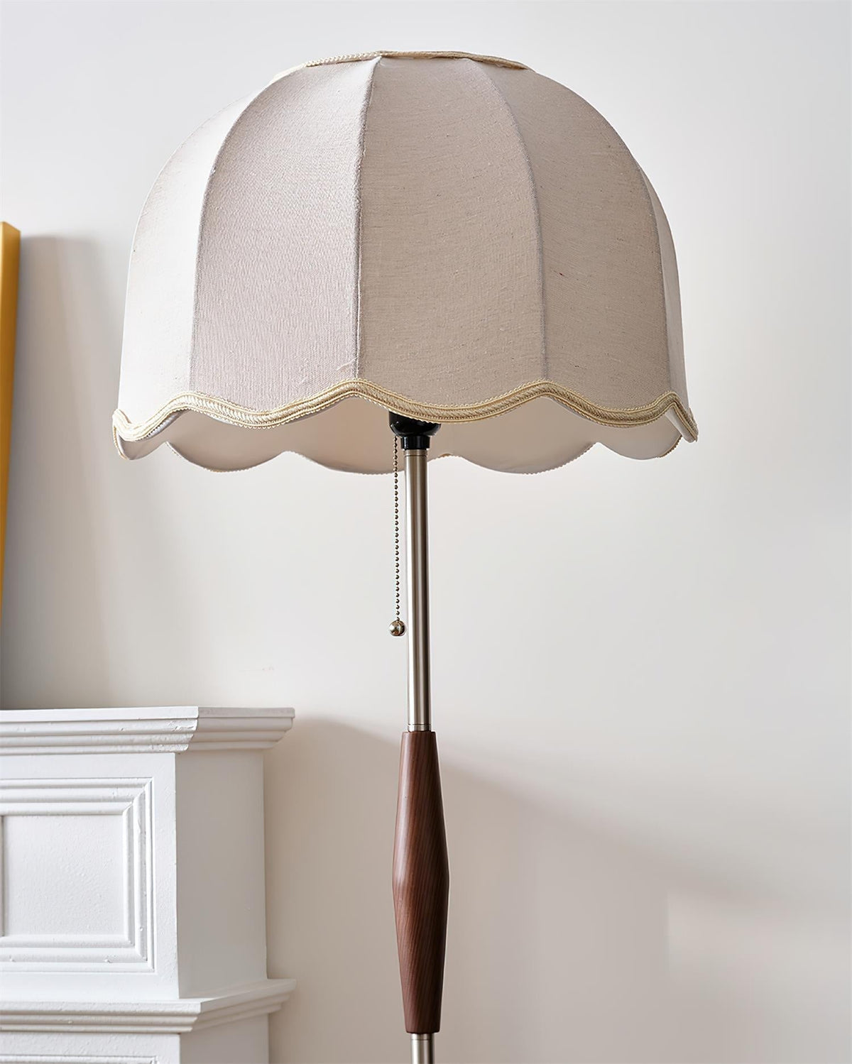 Oreluine vloerlamp