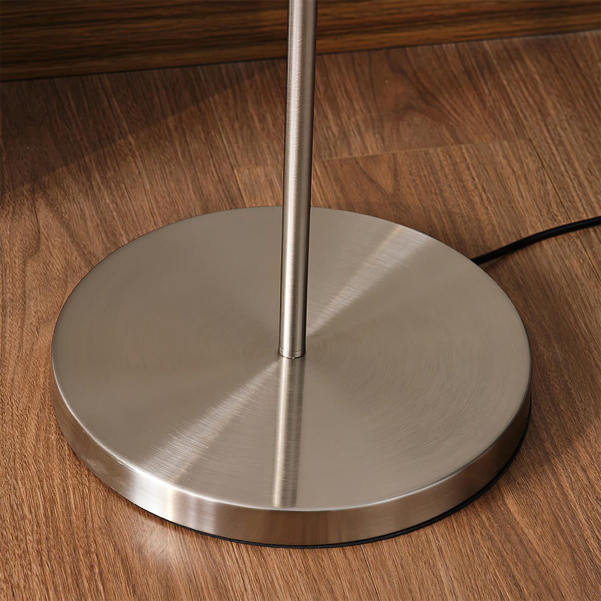 Oreluine vloerlamp