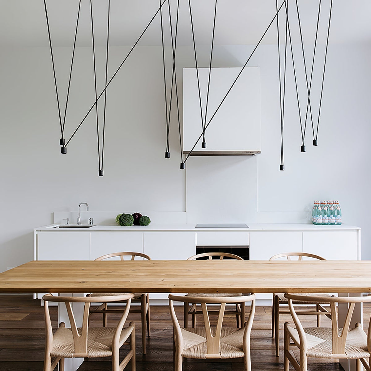 Miriira hanglamp collectie met slanke kabels