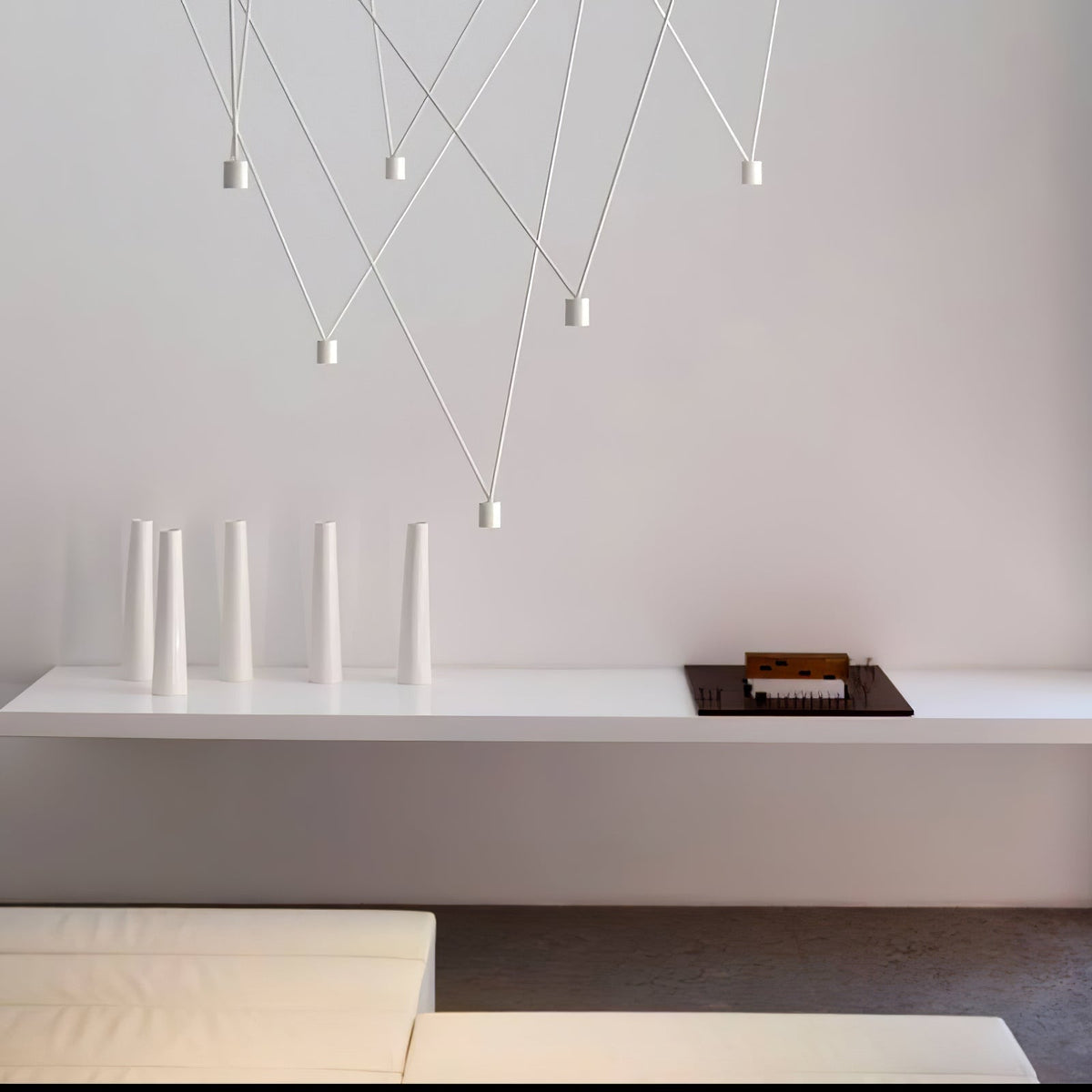 Miriira hanglamp collectie met slanke kabels