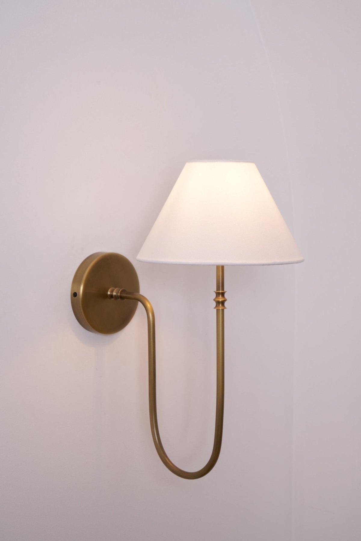 Devenq Vintage Industriële wandlamp van Metaal en Stof