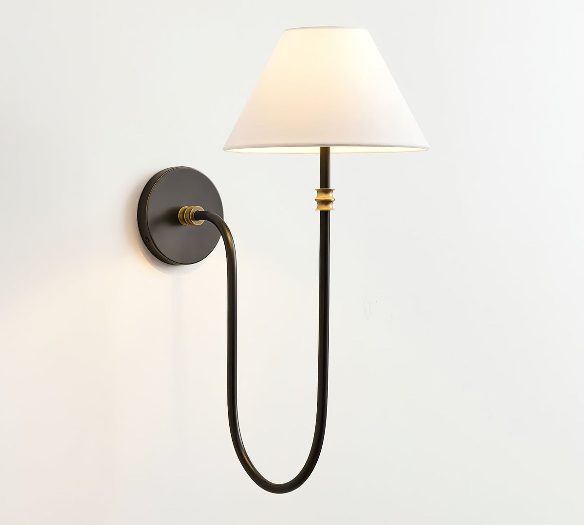 Devenq Vintage Industriële wandlamp van Metaal en Stof