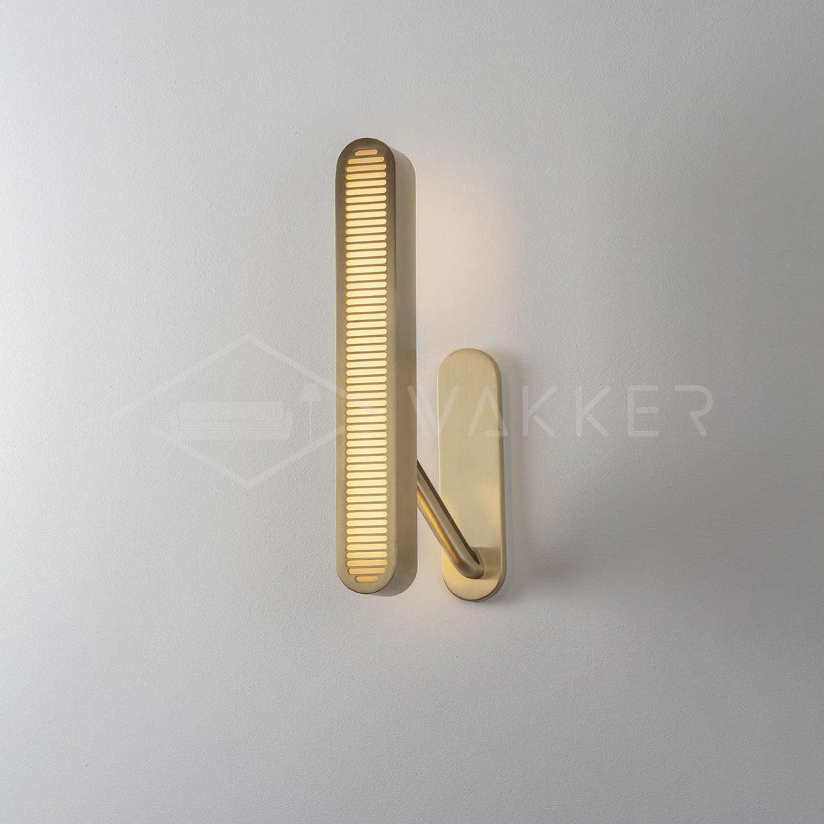 Oriararia messing wandlamp met sleuvenrooster