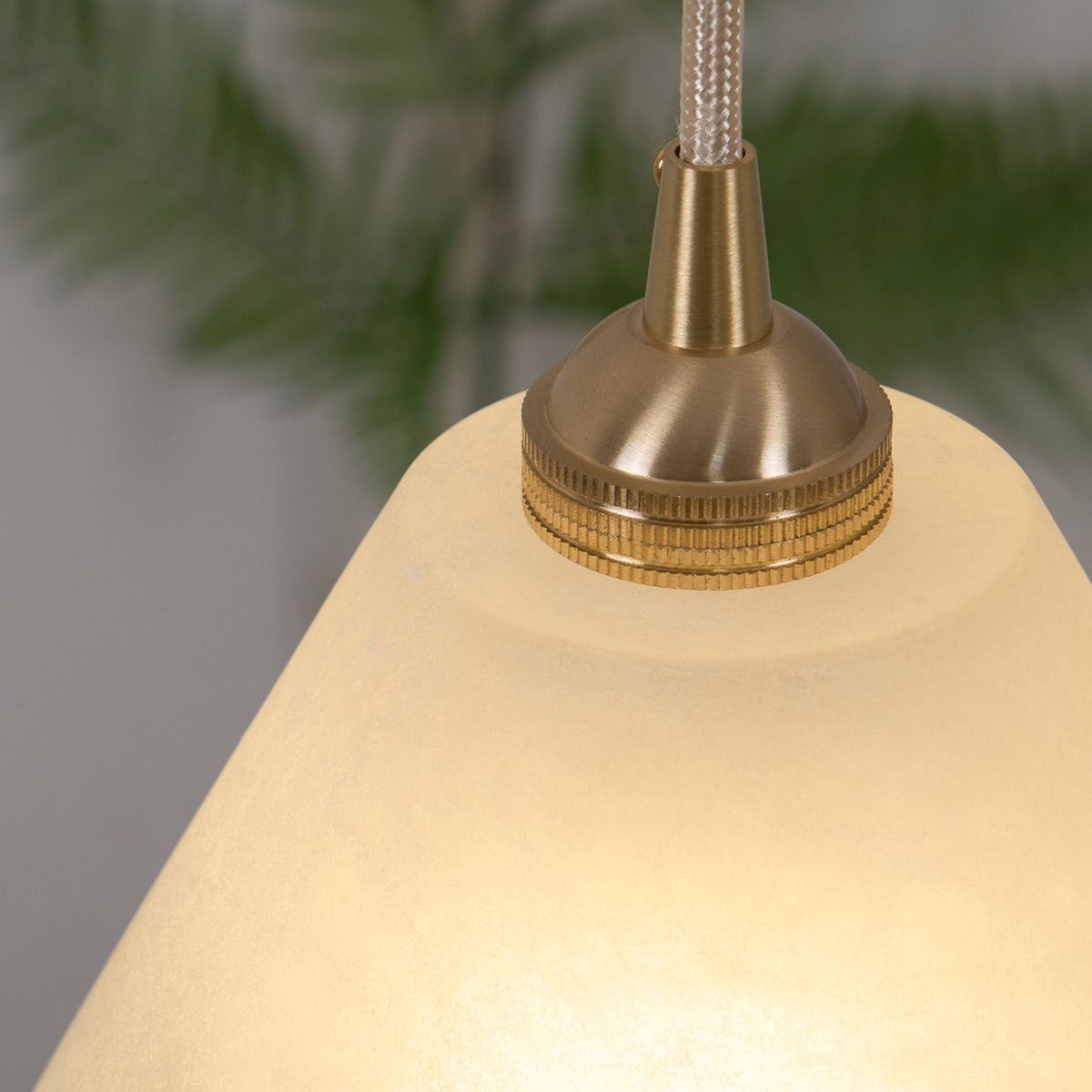 Alberise Minimalistische hanglamp van met albasten kap