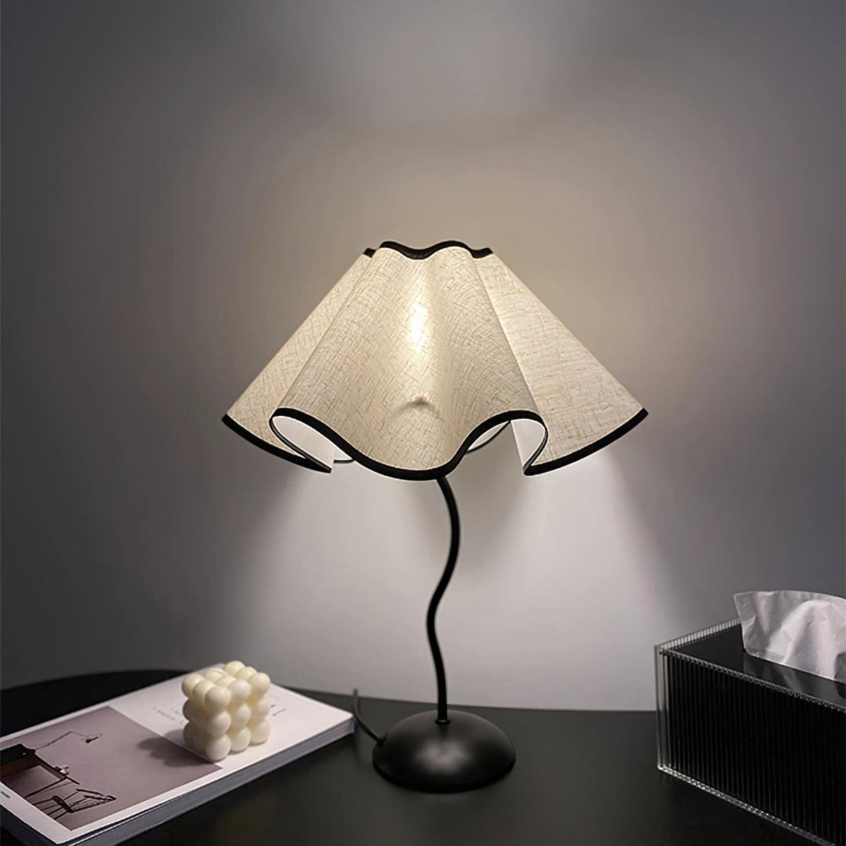 Luminova artistieke tafellamp van textiel