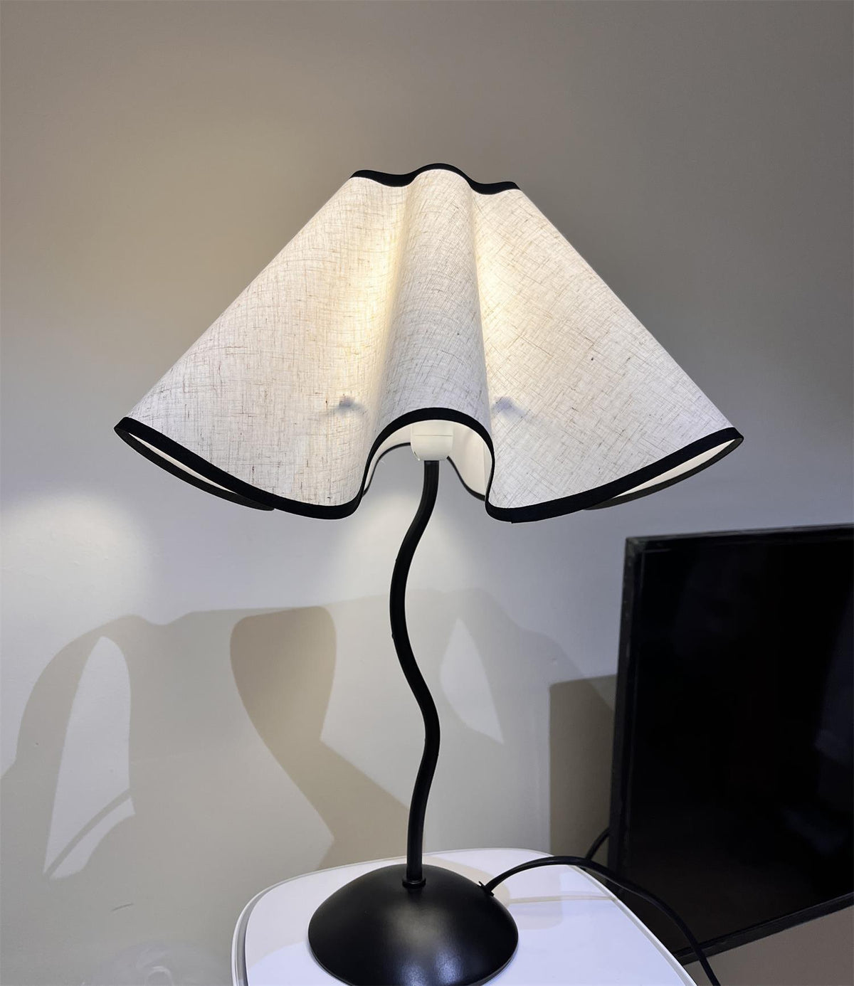 Luminova artistieke tafellamp van textiel