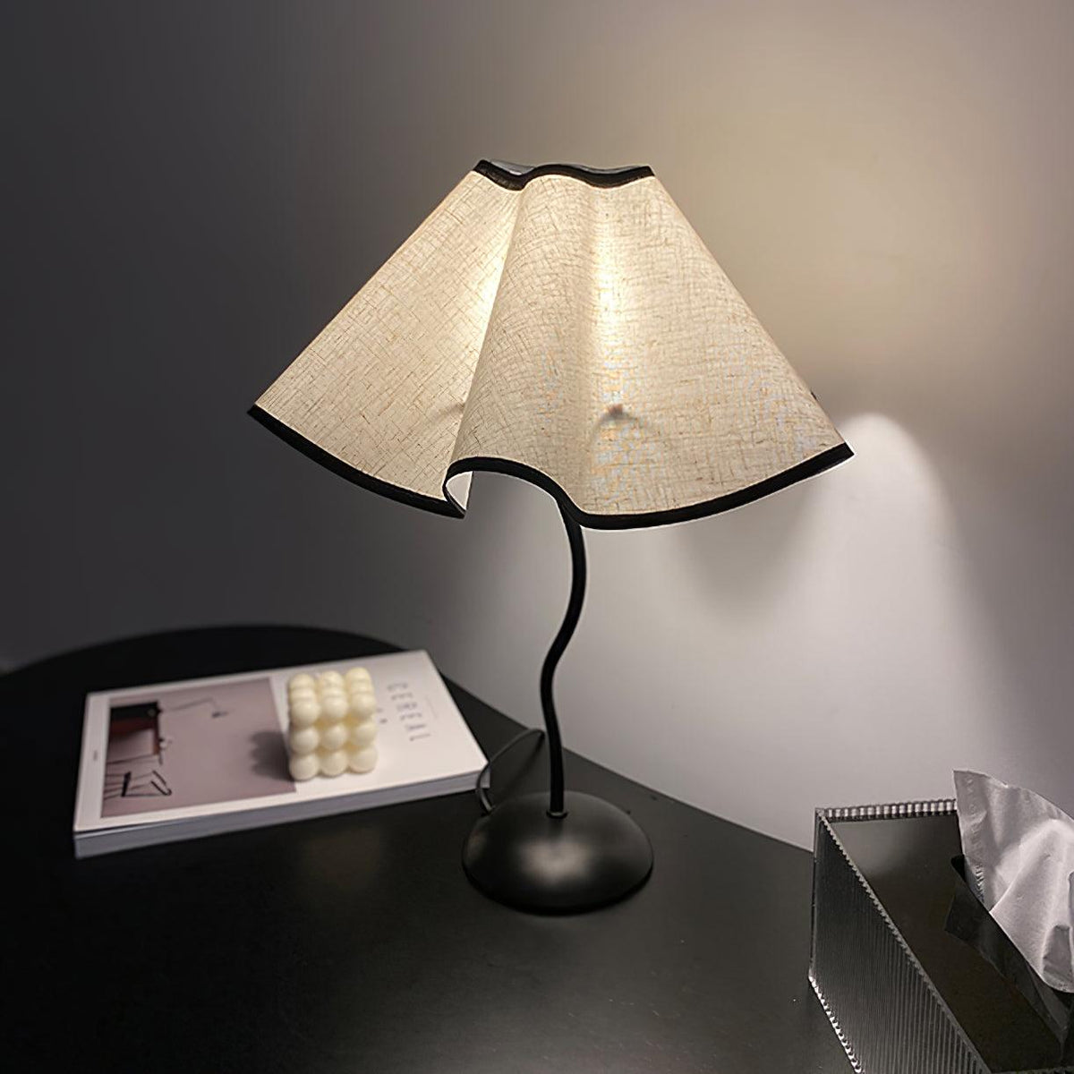 Luminova artistieke tafellamp van textiel