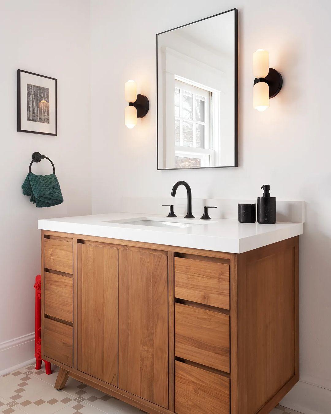 Teriisaine wandlamp dubbelrichtig