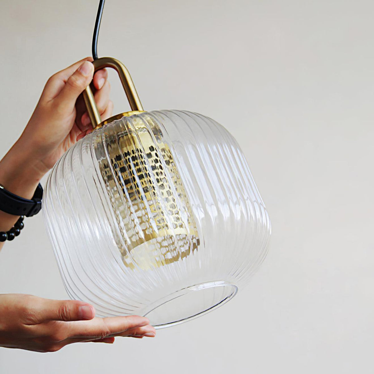 Kae Luxe hanglamp met goudkleurige afwerking