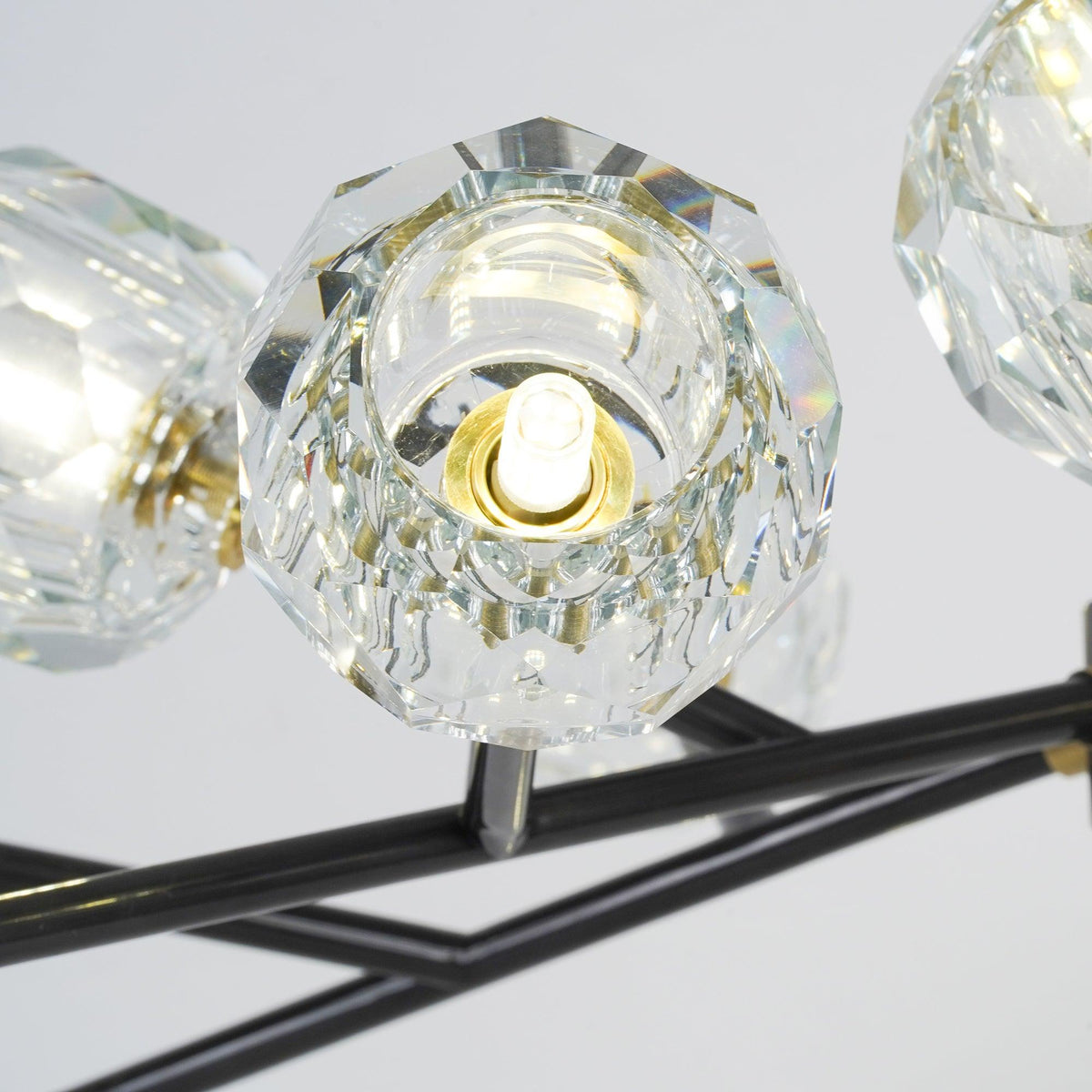 Thalyn hanglamp met kristallen bollen in messing