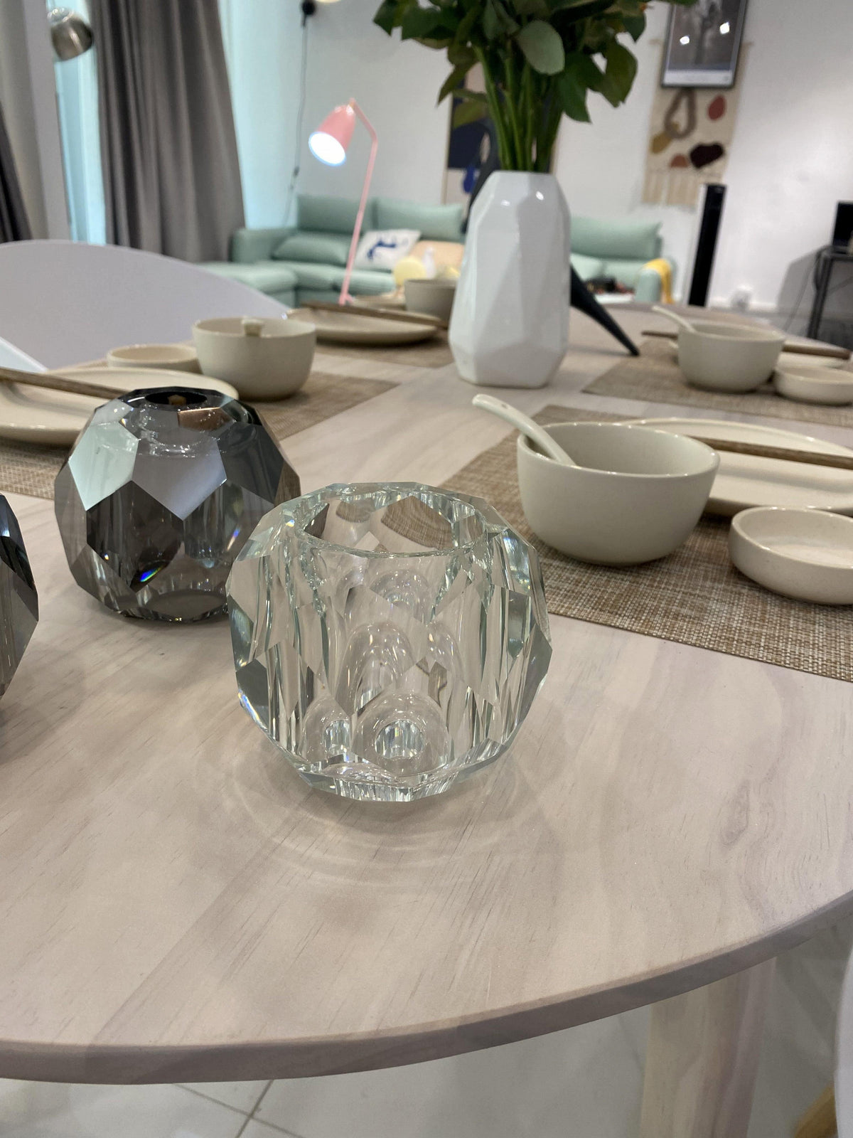 Thalyn hanglamp met kristallen bollen in messing