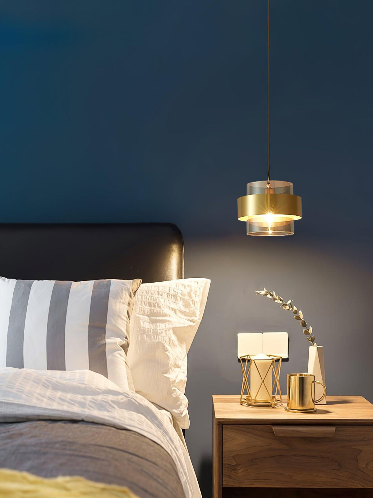 Celariella hanglamp messing cilindervormig glas modern