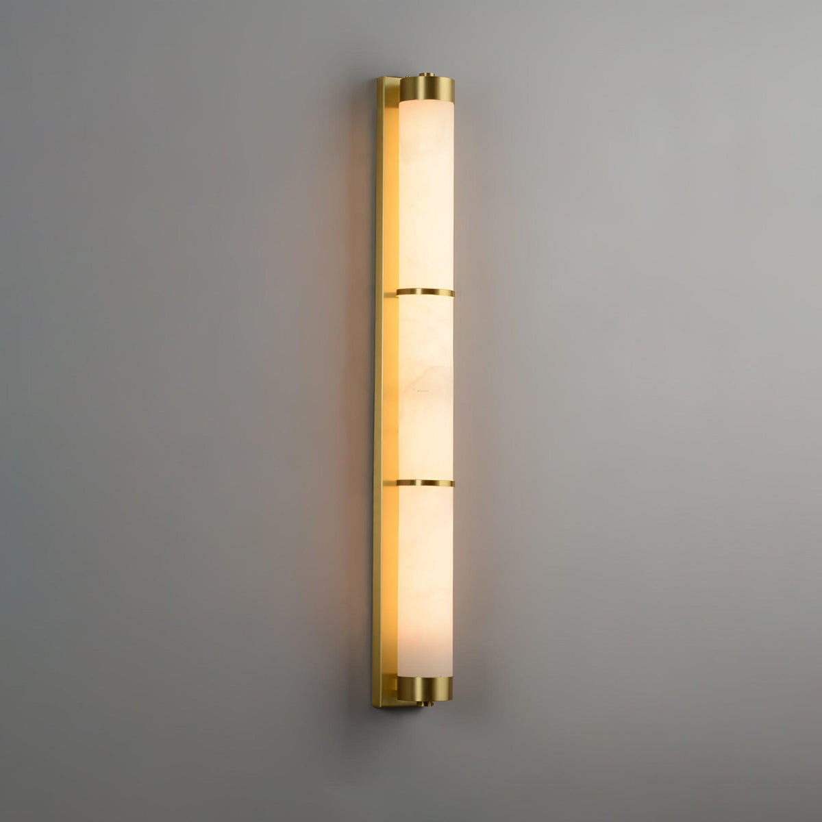Albelise Minimalistische wandlamp van albast