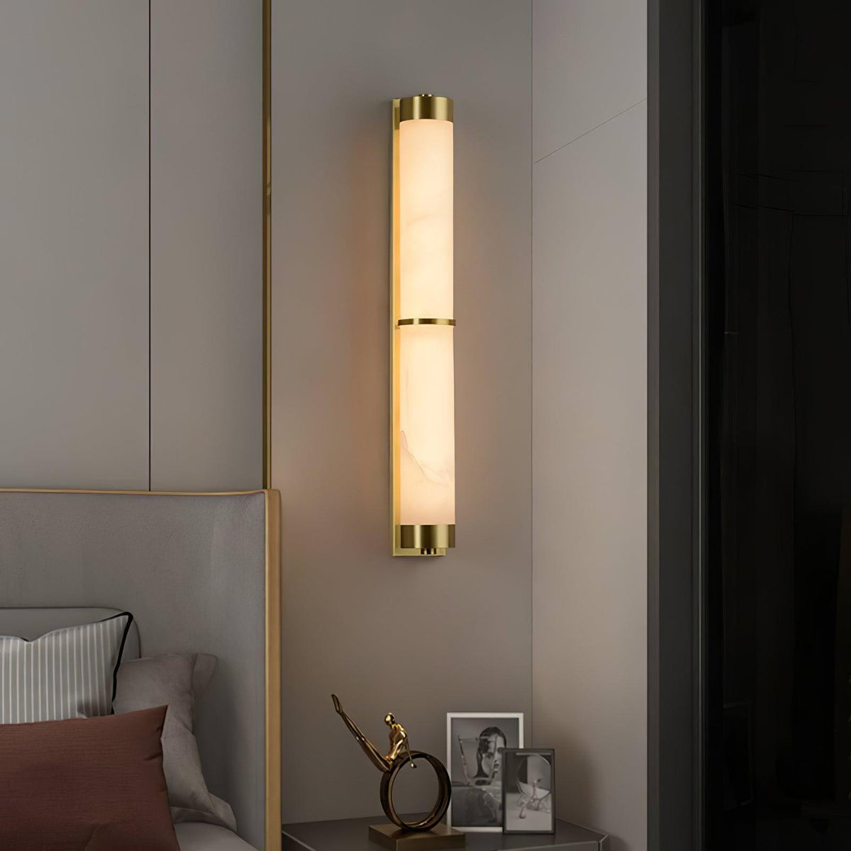 Albelise Minimalistische wandlamp van albast