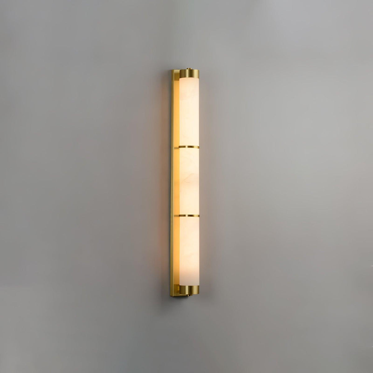 Albelise Minimalistische wandlamp van albast