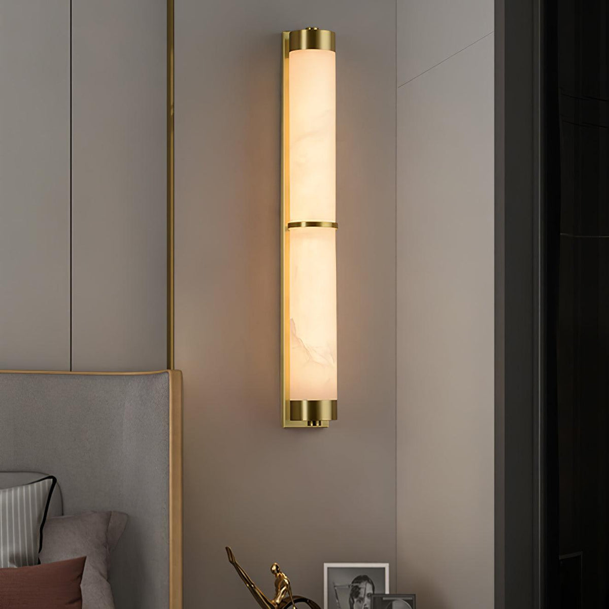 Albelise Minimalistische wandlamp van albast
