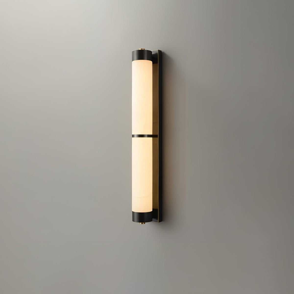 Albelise Minimalistische wandlamp van albast