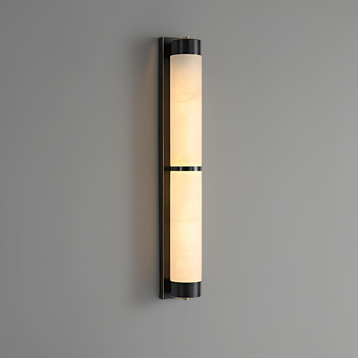 Albelise Minimalistische wandlamp van albast