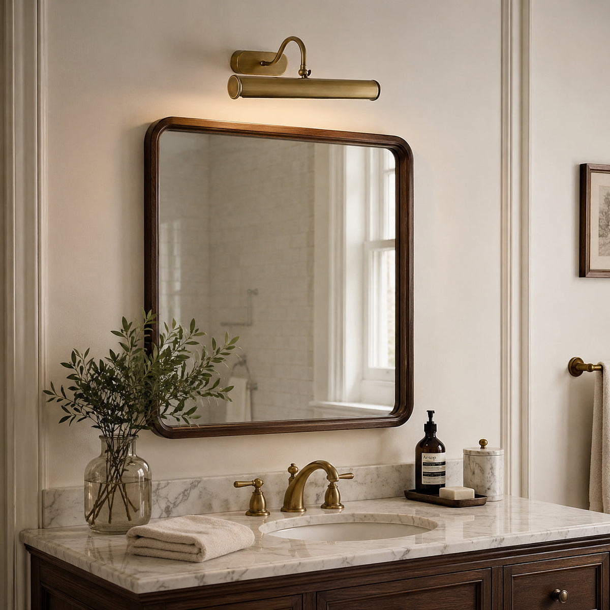 Ainsworth wandlamp van messing