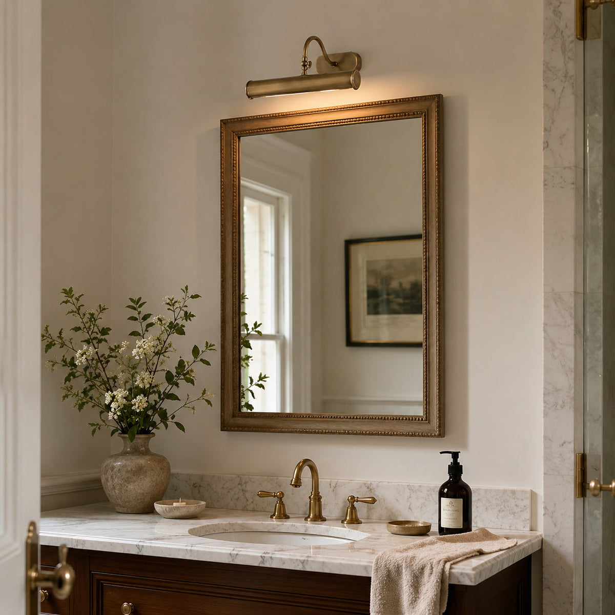 Ainsworth wandlamp van messing