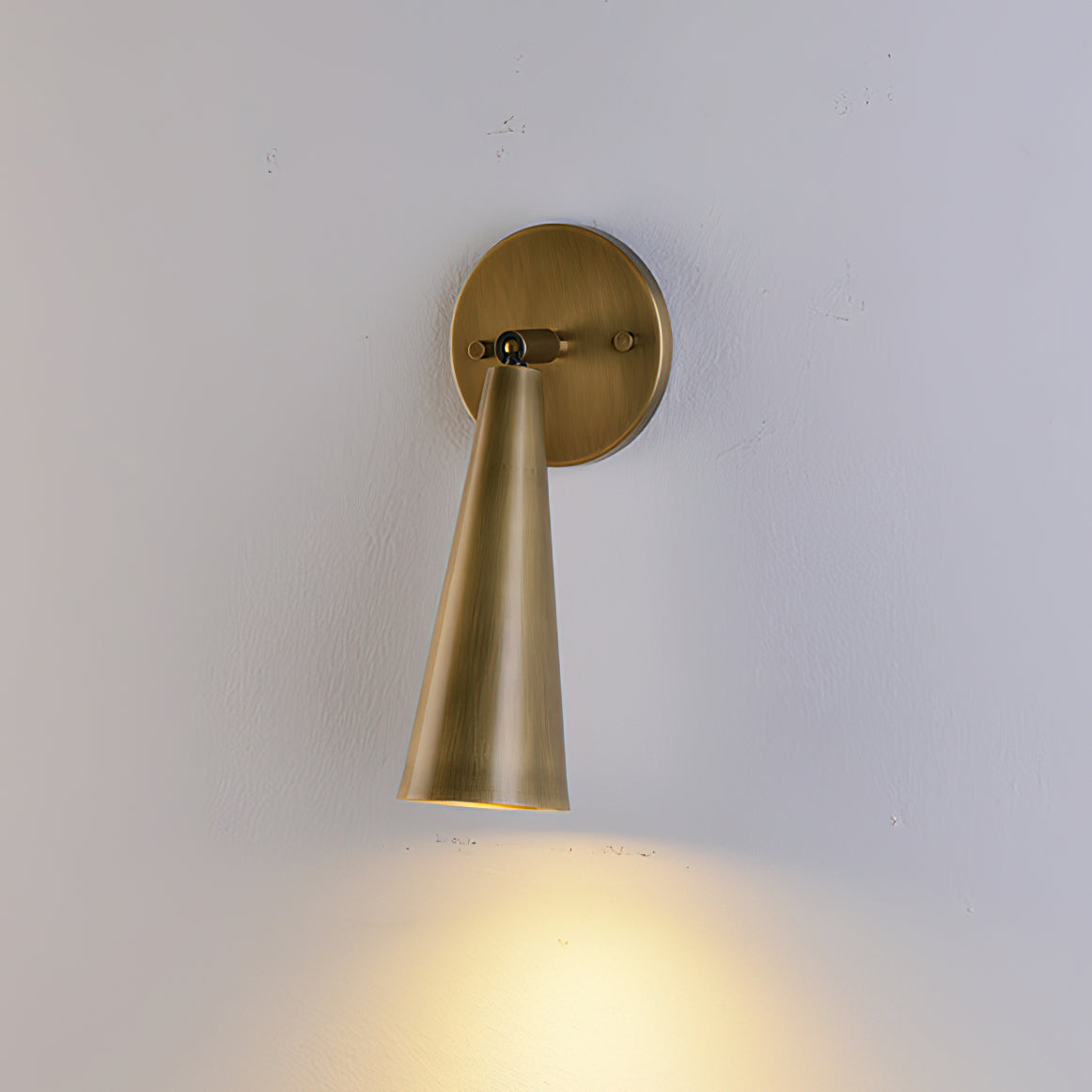 Mirisenne draaibare wandlamp