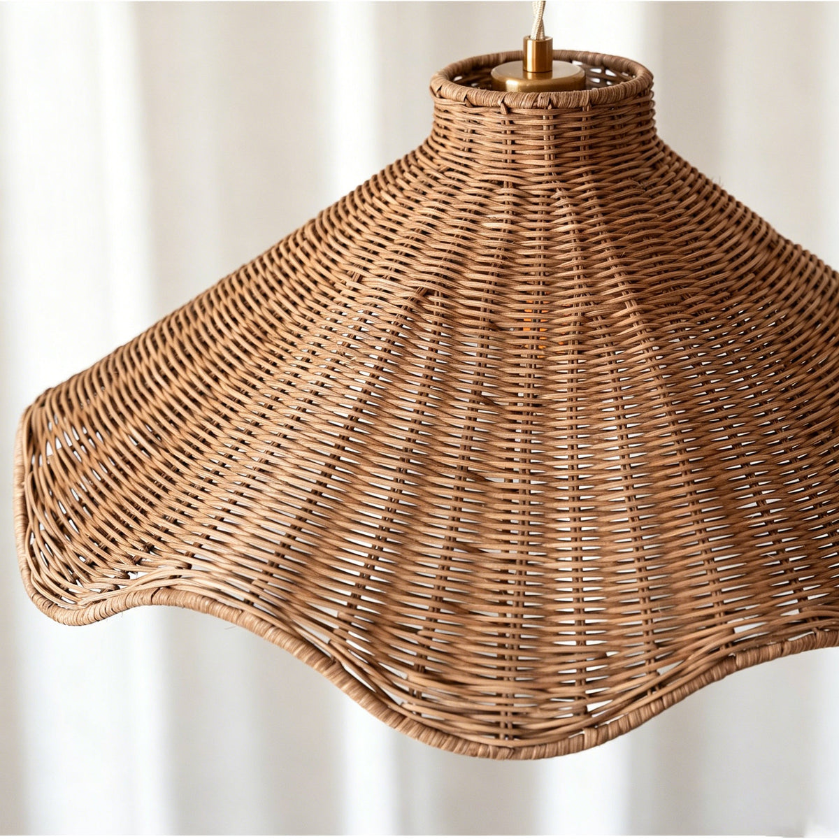 Wavelle sculpturale hanglamp van gespleten rotan