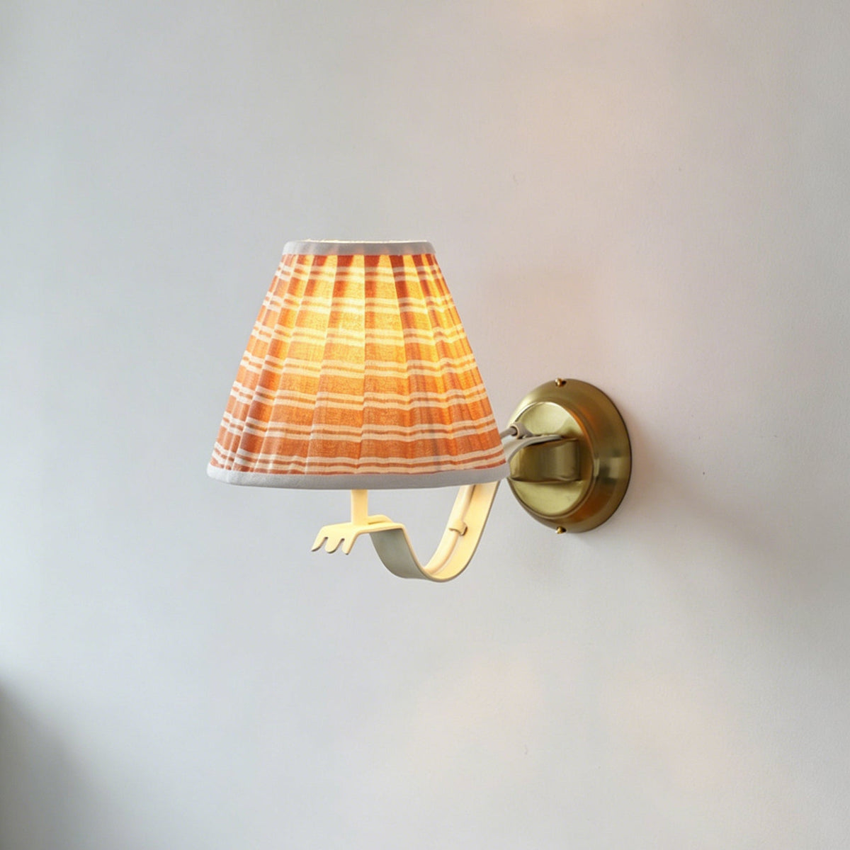 Terioraya wandlamp