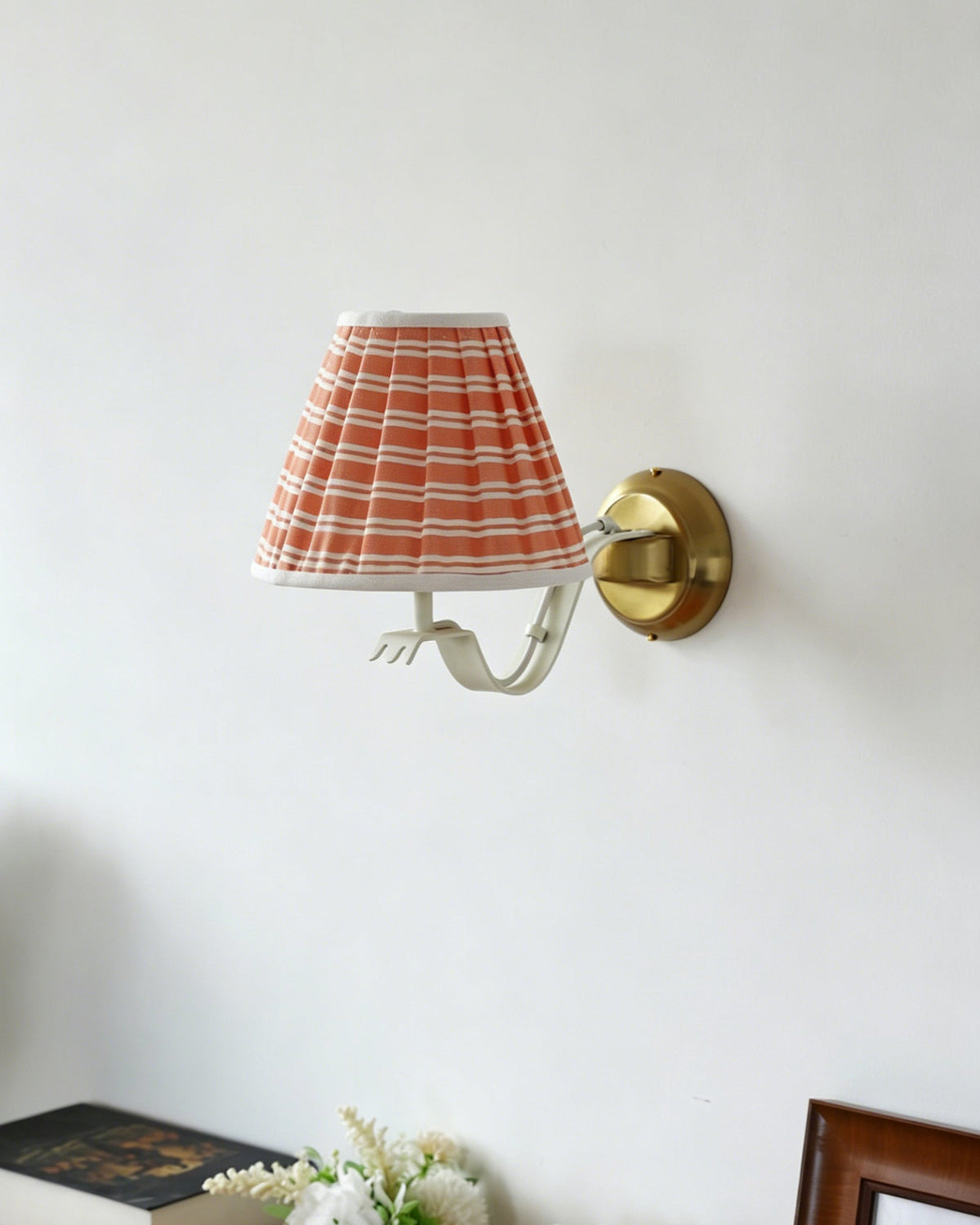 Terioraya wandlamp