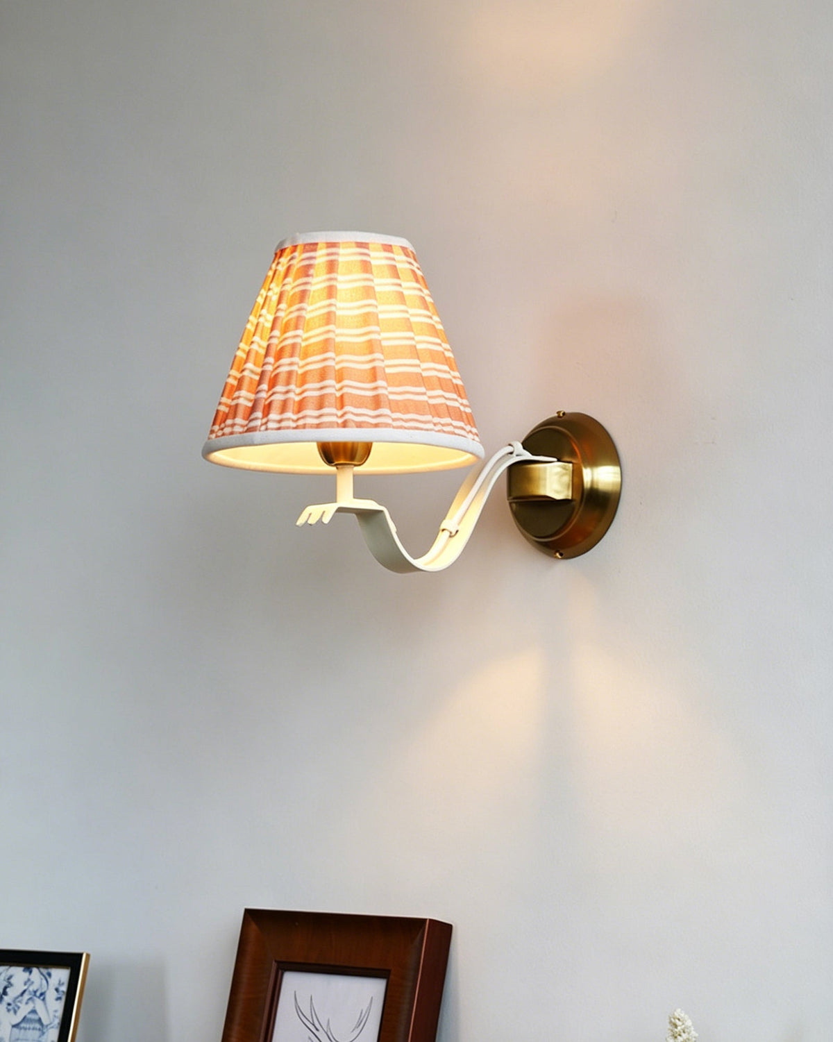 Terioraya wandlamp
